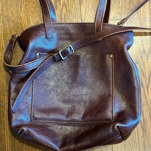 Portland Leather Crossbody Tote
